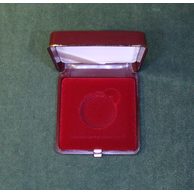 Červená plastová etue 6,5 x 6,5cm - průměr 28mm (EZ005)