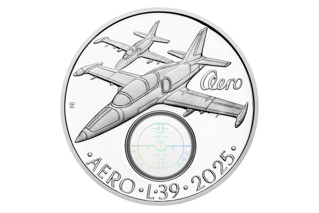 Stříbrná mince 500 Kč s optickým průhledovým prvkem - Letoun Aero L-39 proof (ČNB 2025)