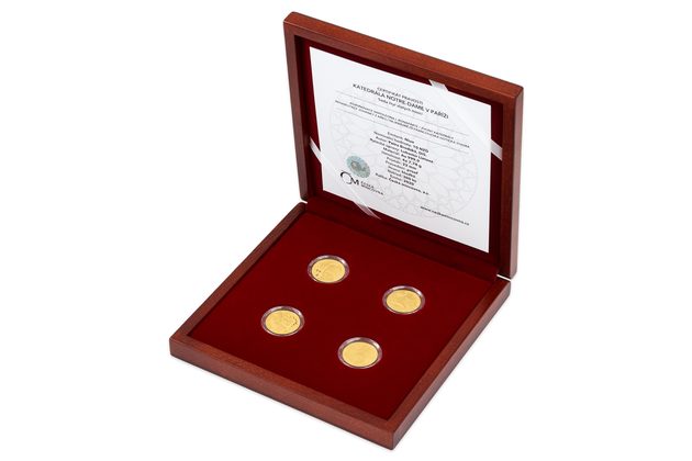 Sada čtyř zlatých mincí Katedrála Notre-Dame v Paříži proof (ČM 2020)