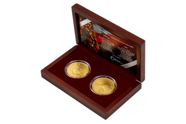 Sada dvou zlatých uncových investičních mincí Český lev a Orel 2022 standard (ČM 2022)