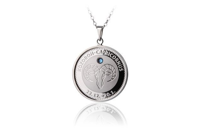 Stříbrný medailonek na řetízku - znamení Kozoroh provedení proof (ČM 2012)